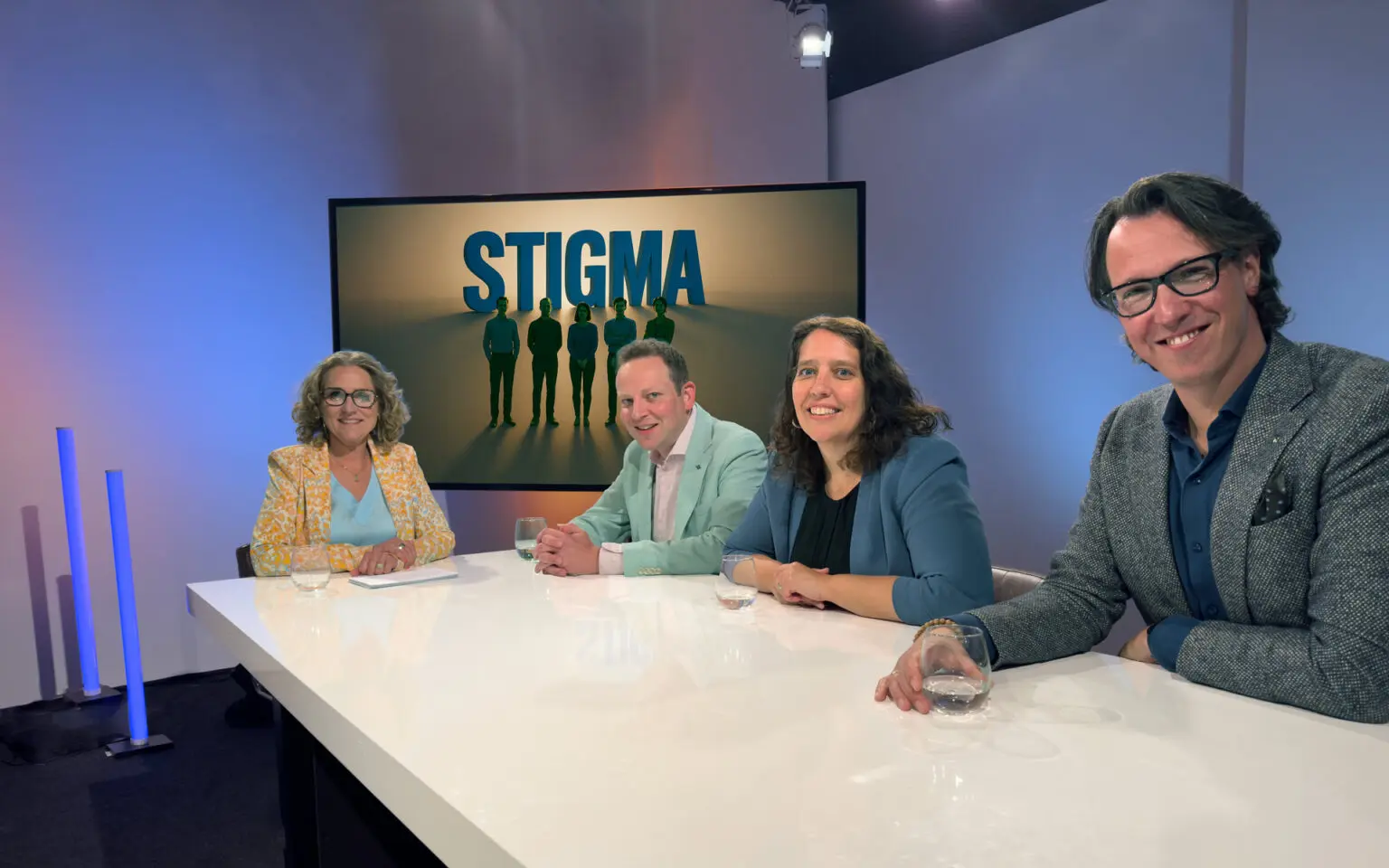 Talkshow Stigma op de werkvloer met experts zoals Hanneke Felten (Movisie), Thomas Pruijssen (Sterk door Werk)